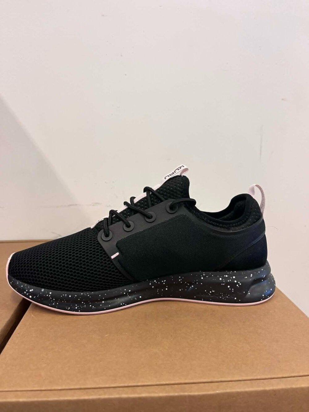 KURU Women's Atom Jetblack Sneakers Size 9 Wide Walking Shoes - P1 - Picture 3 of 9